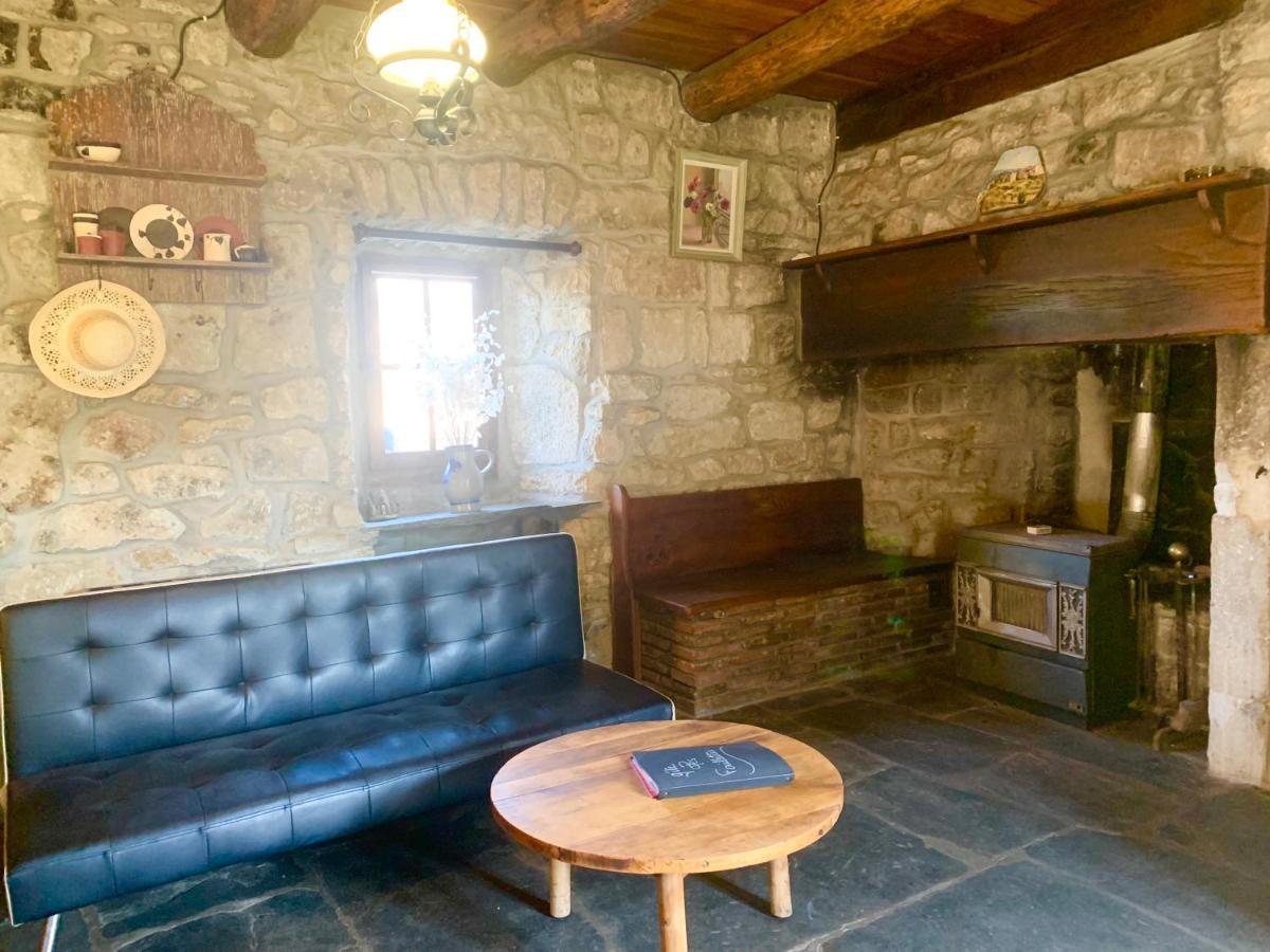 Villa Les Fouillettes à Aujac  Extérieur photo